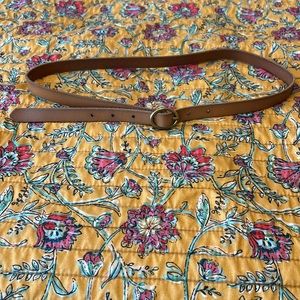 american eagle thin brown belt with gold hardware size medium